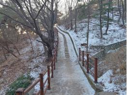 미추홀구 수봉공원을 주민들의 품으로, 산책로변 철조망 5km 철거 완료 기사 이미지